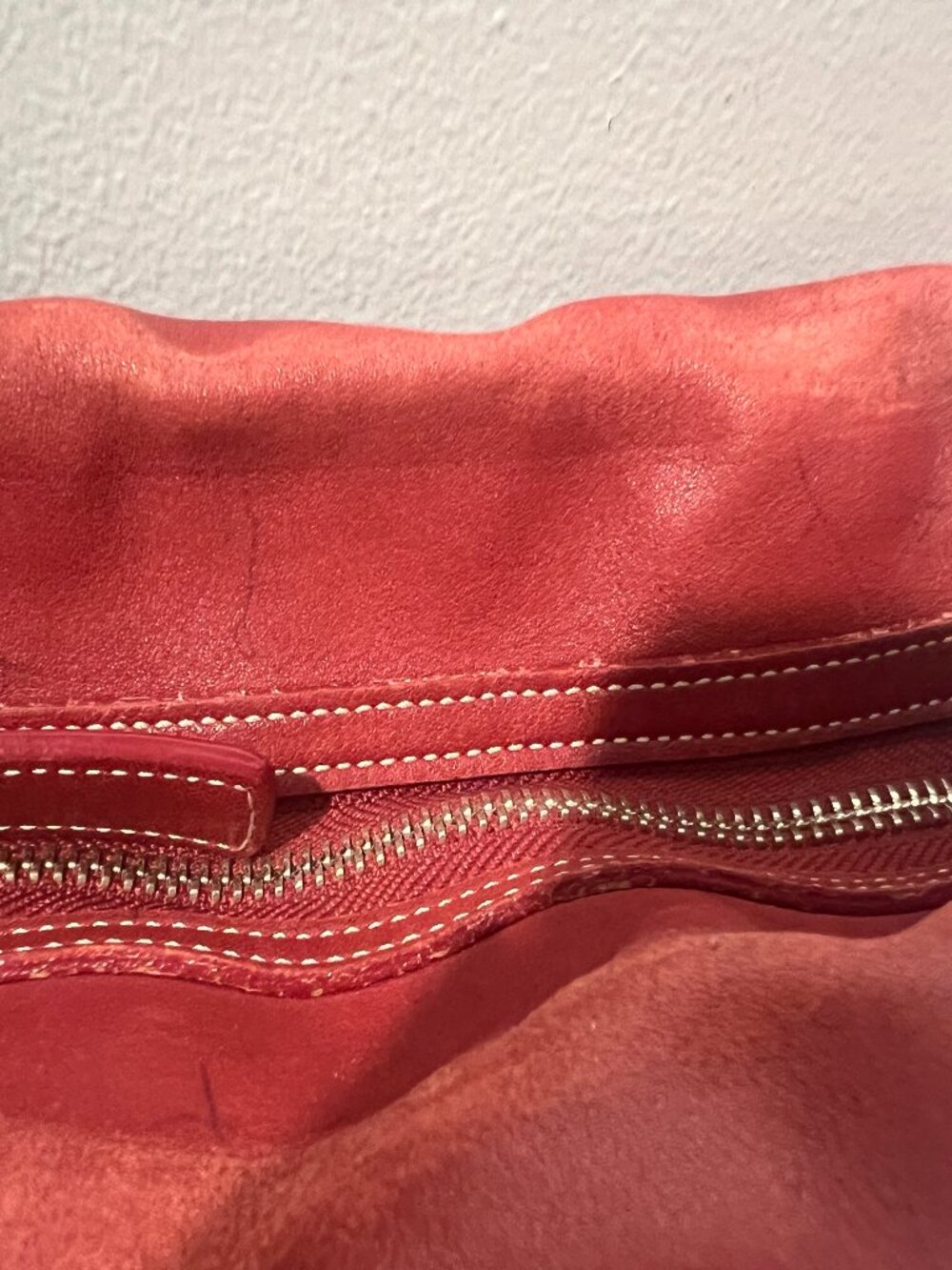 Vintage Y2K Coach Soho Legacy 9186 Red Glove Tanned Leather Bucket Shoulder Bag - Picture 15 of 16